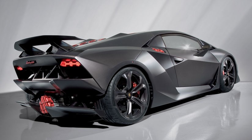 Lamborghini-Sesto-Elemento